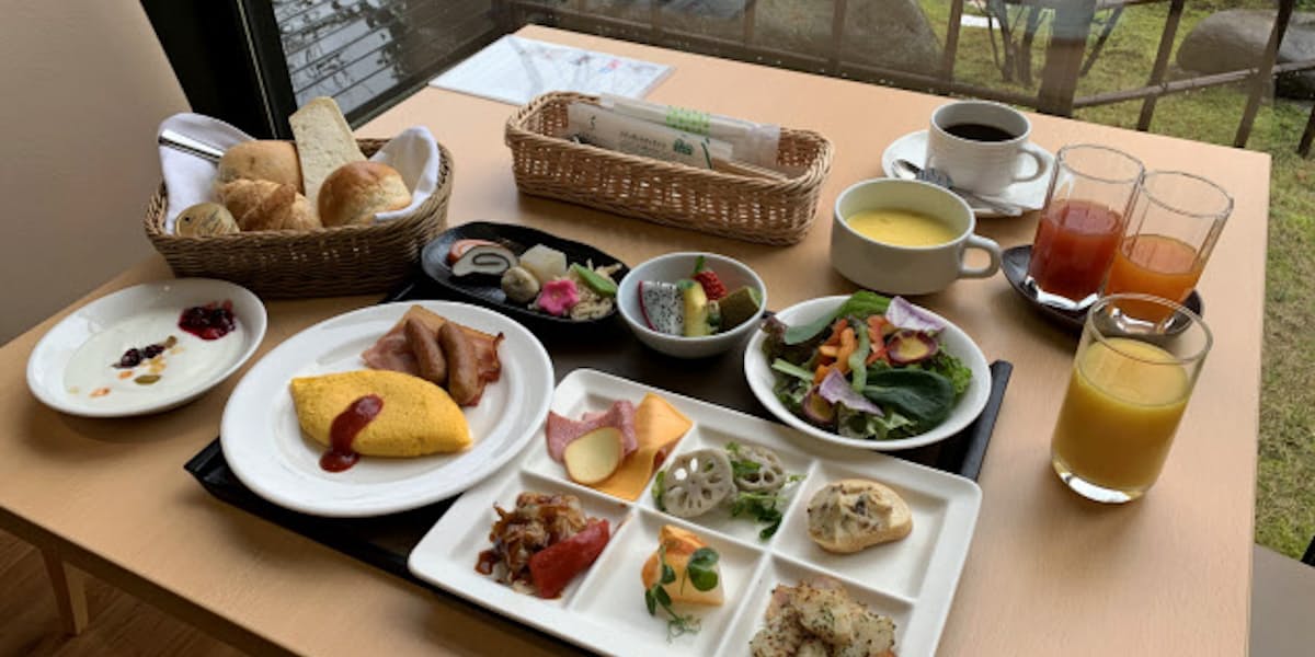 新型コロナ ビュッフェ提供に苦悩 金沢のホテル 新型コロナで 日本経済新聞