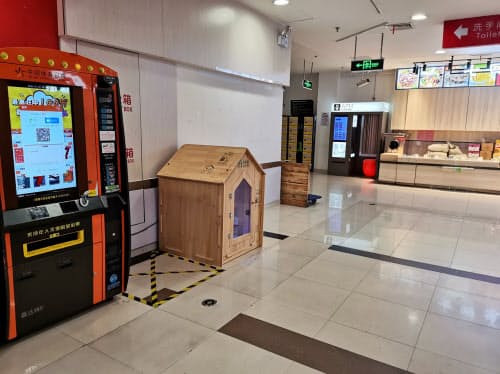 ハウス内には監視カメラや換気システムなどを備えている(キャビンペット提供)