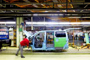 バルセロナ工場は主に商用車の生産拠点となっている バルセロナ工場は主に商用車の生産拠点となっている