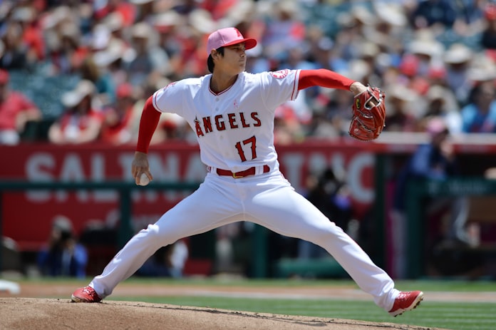 投手大谷の取り組み 手の位置は肘より下か上か 日本経済新聞 投手大谷の取り組み 手の位置は肘より下か上か 日本経済新聞