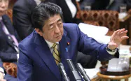 参院予算委で答弁する安倍首相(16日) 参院予算委で答弁する安倍首相(16日)