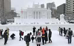 3月1日時点の予約は6割超減っている(写真はさっぽろ雪まつり) 3月1日時点の予約は6割超減っている(写真はさっぽろ雪まつり)