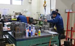 クラフト(東京都瑞穂町)は、中国・韓国の製造委託先企業での仕上げ工程を日本に移管する クラフト(東京都瑞穂町)は、中国・韓国の製造委託先企業での仕上げ工程を日本に移管する