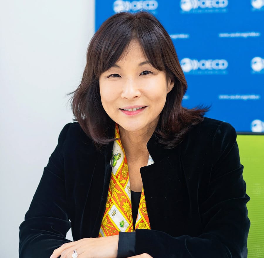 誕生日に株をプレゼント お金に強い子供の育て方 日本経済新聞