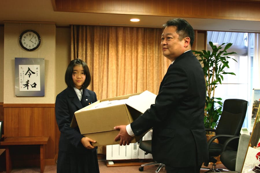 山梨 コロナ 女性 名前 女性 名前 コロナ 山梨