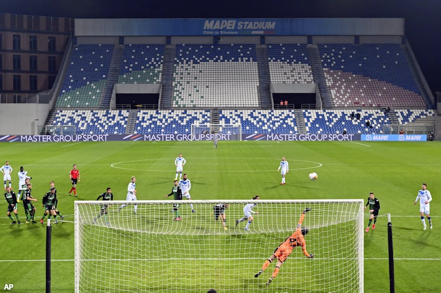 世界で延期 中止拡大 サッカーの綱渡り日程に打撃 日本経済新聞