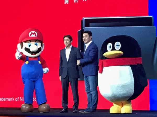 テンセントはゲーム事業が回復してきた(19年、上海市で開いた任天堂との提携会見)