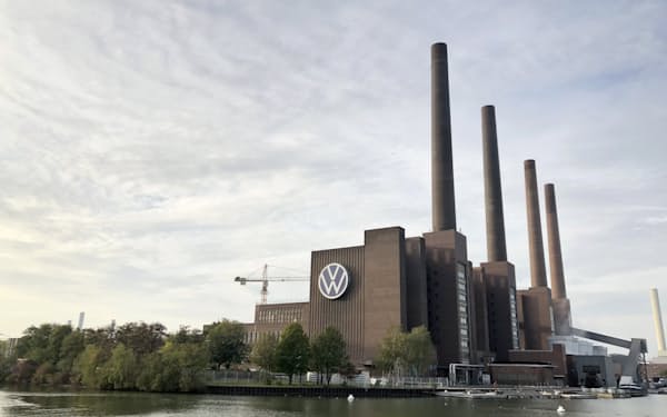 VWは中核拠点の独ウォルフスブルク工場など欧州全域で工場を休止