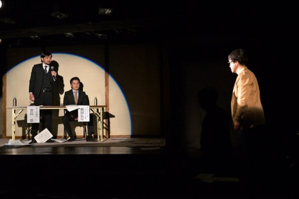 トラッシュマスターズの舞台「対岸の絢爛」(ノザワトシアキ撮影)