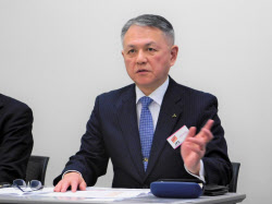 日本インシュの吉井社長 物流関連の需要は続く 日本経済新聞 日本インシュの吉井社長 物流関連の需要は続く 日本経済新聞