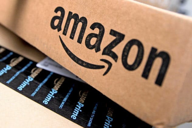 米アマゾン・ドット・コムは19日、米ニューヨーク市の配送拠点を一時閉鎖した(ニューヨーク市マンハッタン)=ロイター 米アマゾン・ドット・コムは19日、米ニューヨーク市の配送拠点を一時閉鎖した(ニューヨーク市マンハッタン)=ロイター