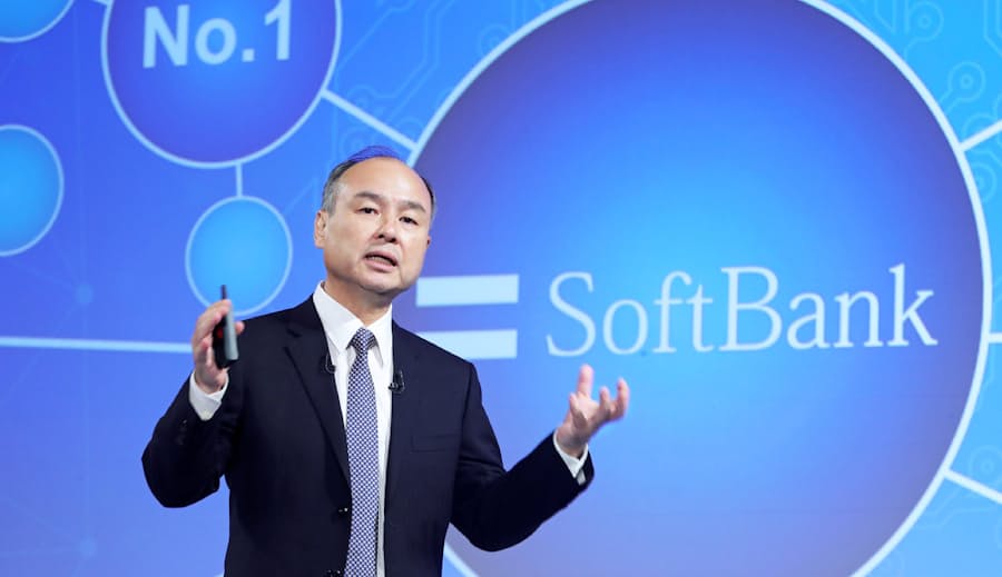 ソフトバンクg 非上場化を検討も断念 Ft報道 日本経済新聞
