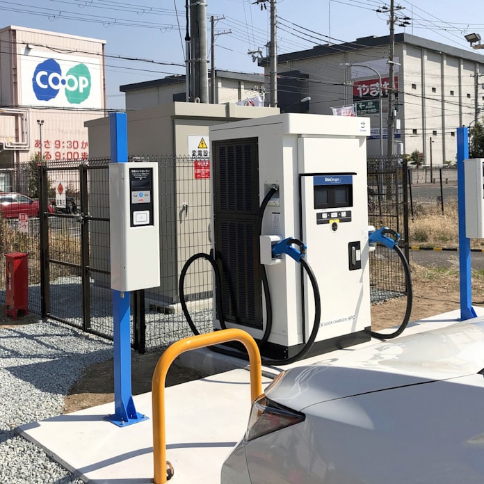 関西電力 コーナン店舗でev急速充電の実証実験 日本経済新聞