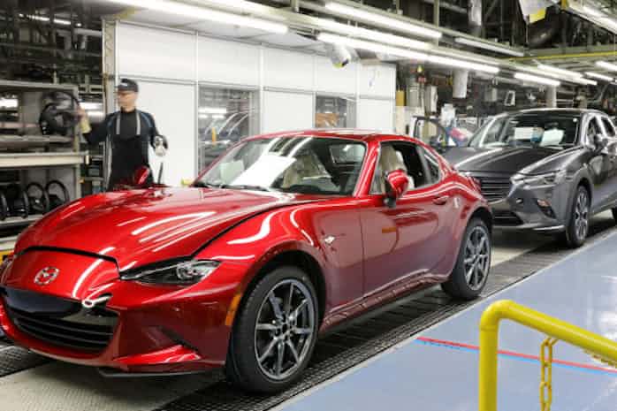 新型コロナ 日本車生産半減 マツダも国内停止 各社は取引先支援へ 日本経済新聞