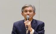 臨時株主総会後に会見する菊岡社長(25日、東京都港区) 臨時株主総会後に会見する菊岡社長(25日、東京都港区)