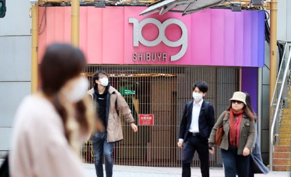 都の外出自粛要請を受け、週末の営業を休止したファッションビル「SHIBUYA109」(28日午前、東京都渋谷区)