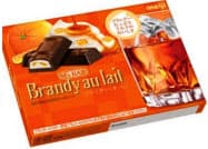 明治の「エムズバーブランデーオレ」。冷やしても味を楽しめるように設計した 明治の「エムズバーブランデーオレ」。冷やしても味を楽しめるように設計した