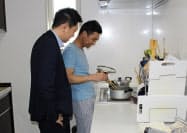 ベトナム人専用宿舎を設けるなど生活を支援している ベトナム人専用宿舎を設けるなど生活を支援している