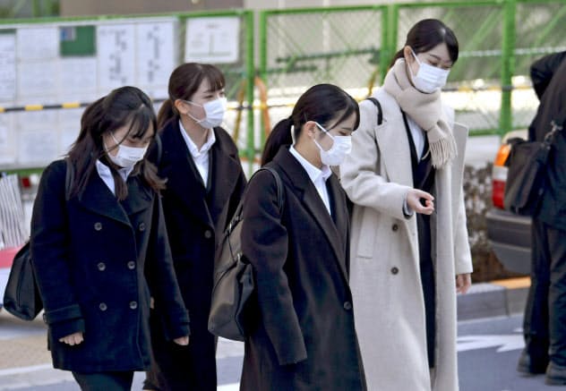 東京都内では新型コロナウイルスの感染が拡大している 東京都内では新型コロナウイルスの感染が拡大している