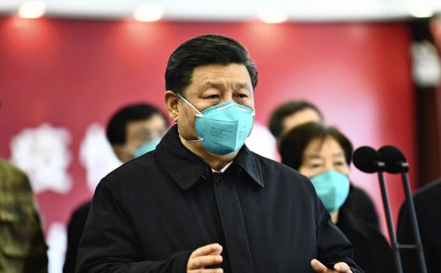 中国の習政権は「マスク外交」を展開する=AP 中国の習政権は「マスク外交」を展開する=AP