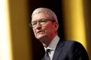 米アップルのティム・クック最高経営責任者(CEO)=ロイター 米アップルのティム・クック最高経営責任者(CEO)=ロイター
