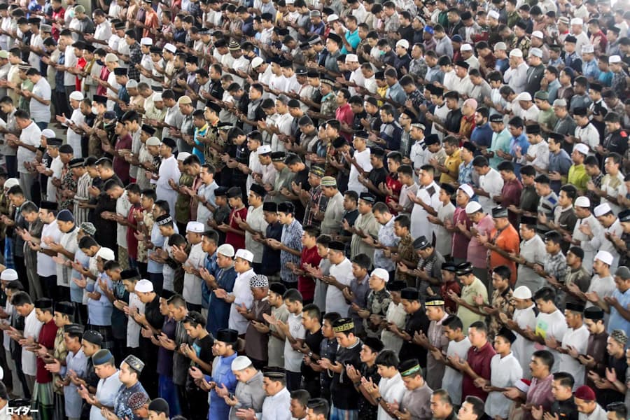 新型コロナ 宗教行事で感染拡大 日本経済新聞