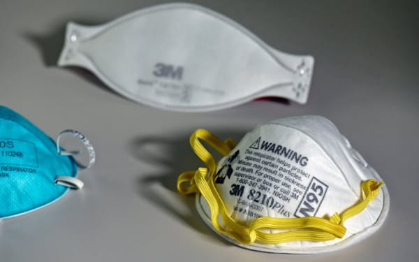 スリーエムが米国輸入を増やす医療用マスク「N95」=ロイター