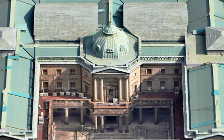 日銀は4月の金融政策決定会合で特別オペを拡充した