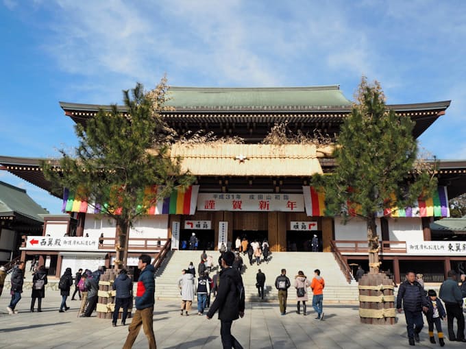 新型コロナ 成田山新勝寺 一部除きお堂閉鎖 僧侶ら自宅待機も 日本経済新聞