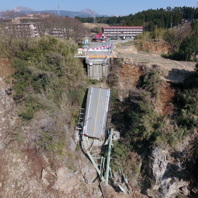 阿蘇大橋 来年3月開通 熊本地震で崩落 日本経済新聞 阿蘇大橋 来年3月開通 熊本地震で崩落 日本経済新聞