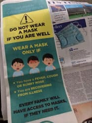 シンガポール政府は4月初旬まで、マスク着用を推奨してこなかった(写真は1月末に地元紙の表紙に掲載されていた広告) シンガポール政府は4月初旬まで、マスク着用を推奨してこなかった(写真は1月末に地元紙の表紙に掲載されていた広告)