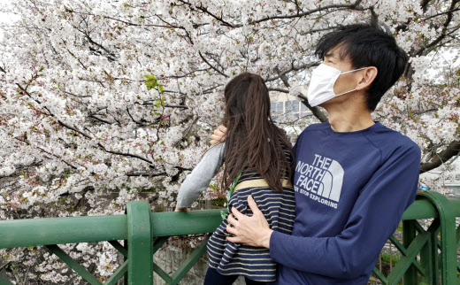 新型コロナ ステイホームで心豊かに 一日一回は笑う 日本経済新聞