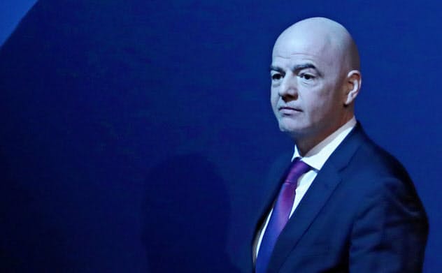 インファンティノ氏が会長を務める現在のFIFAはトップダウン色が薄まっている=ロイター インファンティノ氏が会長を務める現在のFIFAはトップダウン色が薄まっている=ロイター