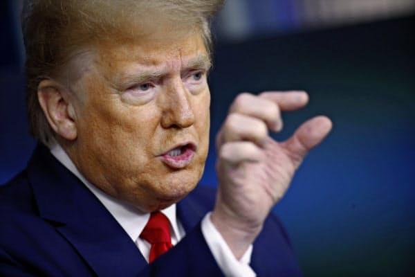 トランプ米政権は追加の経済対策を準備している=AP