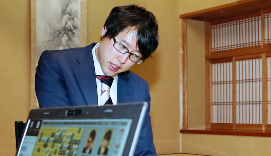 囲碁の井山三冠ら若手トップ 練習対局ネットで公開 日本経済新聞