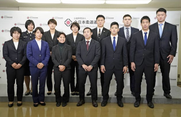 https://article-image-ix.nikkei.com/https%3A%2F%2Fimgix-proxy.n8s.jp%2FDSXMZO5851447026042020UU8003-PN1-2.jpg?auto=format%2Ccompress&ch=Width%2CDPR&fit=max&ixlib=java-1.2.0&s=1cf51ab2577c80ec1573bc1a6e5fe0f4 https://article-image-ix.nikkei.com/https%3A%2F%2Fimgix-proxy.n8s.jp%2FDSXMZO5851447026042020UU8003-PN1-2.jpg?auto=format%2Ccompress&ch=Width%2CDPR&fit=max&ixlib=java-1.2.0&s=1cf51ab2577c80ec1573bc1a6e5fe0f4