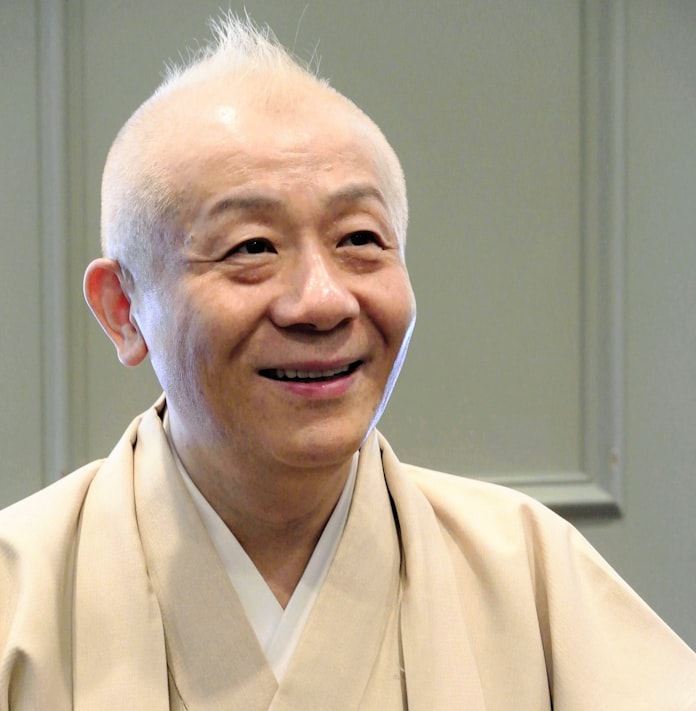 春の褒章660人 22団体 落語家の春風亭小朝さんら 日本経済新聞