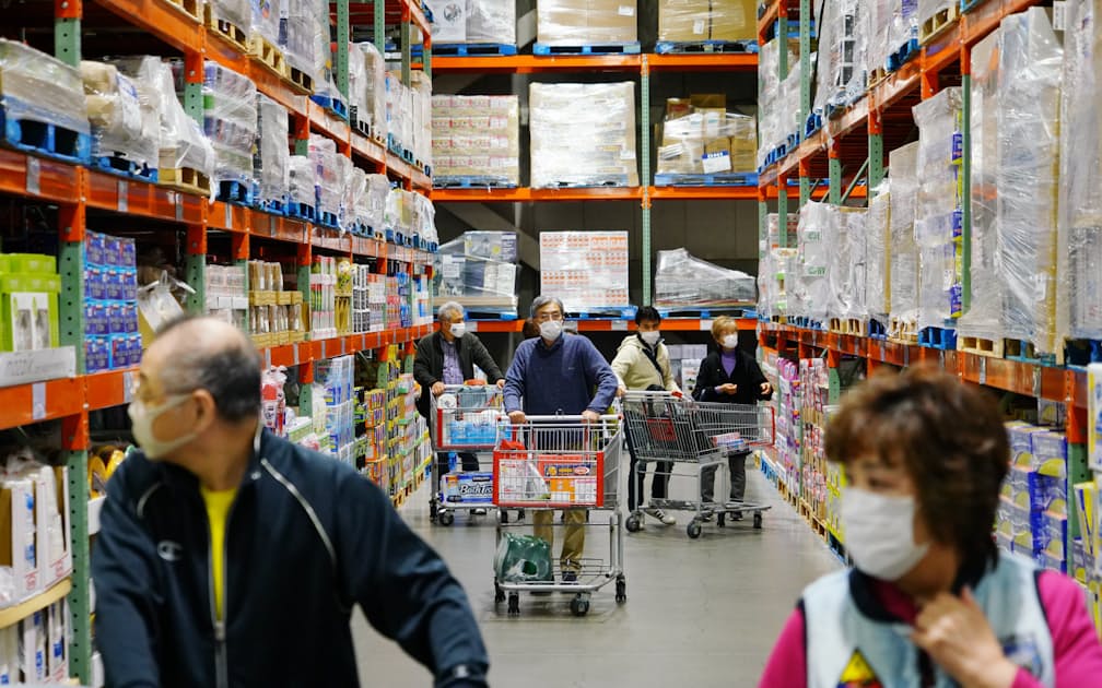 コストコが特別営業 高齢者や妊婦向け 写真 日本経済新聞 コストコが特別営業 高齢者や妊婦向け 写真 日本経済新聞