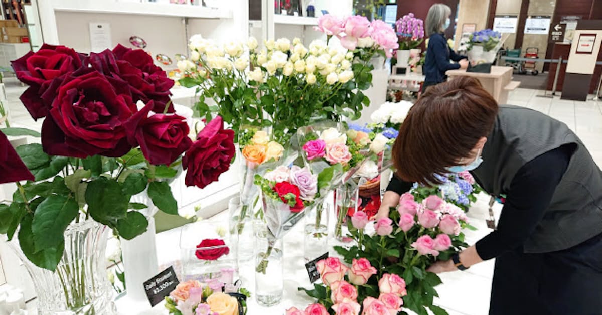 新型コロナ 花き業界 花ロス 対策広がる ドライブスルーや通信販売 日本経済新聞
