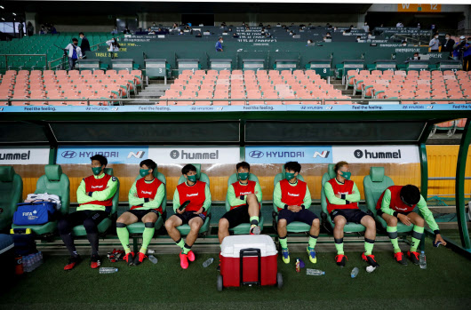 韓国kリーグ開幕 久々の試合に感じた喜びと懸念 日本経済新聞