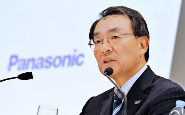 津賀社長率いるパナソニックは成長の柱になる事業をなお模索している（19年11月、東京・港）