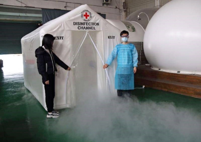 感染防止対策のできる仮設テント 石川のイケガミ 日本経済新聞