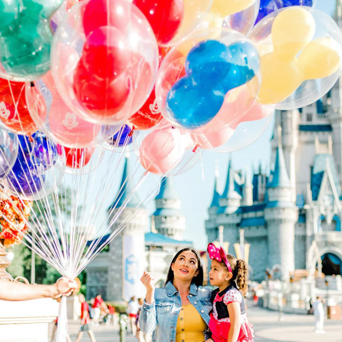 新型コロナ 米ディズニーワールド7月11日再開 ハイタッチは禁止 日本経済新聞 新型コロナ 米ディズニーワールド7月11日再開 ハイタッチは禁止 日本経済新聞