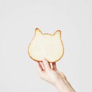 食パンは猫のあたまをイメージしたかわいい見た目が特徴 食パンは猫のあたまをイメージしたかわいい見た目が特徴