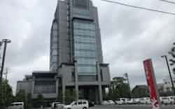 33拠点の統廃合を発表した山陰合同銀行(松江市の本店) 33拠点の統廃合を発表した山陰合同銀行(松江市の本店)