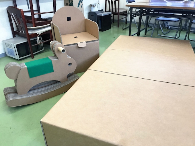 モスト技研 特注で梱包材 10トン耐える段ボール家具も 日本経済新聞