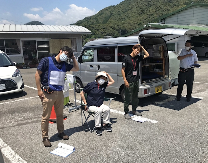 車中泊もコロナ対策 高知の避難所で訓練 日本経済新聞
