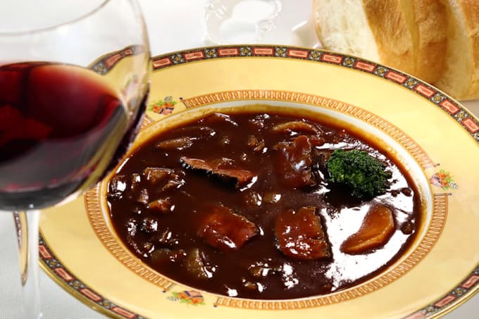 新型コロナ 前橋のレストランスワンがネット募金 返礼品にカレーなど 日本経済新聞