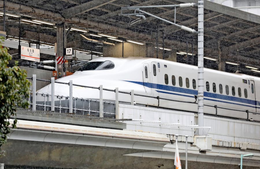 東海道新幹線 7 8月に増便 ほぼ前年並みに 日本経済新聞