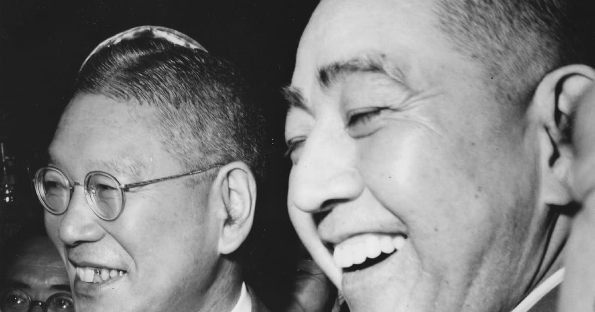 新型コロナ 事務次官から首相 今は昔に 日本経済新聞